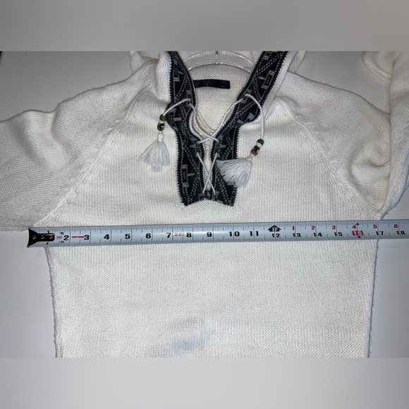 Handmade Alpaca Cream Sweater with Black Trim - Picture 11 of 16